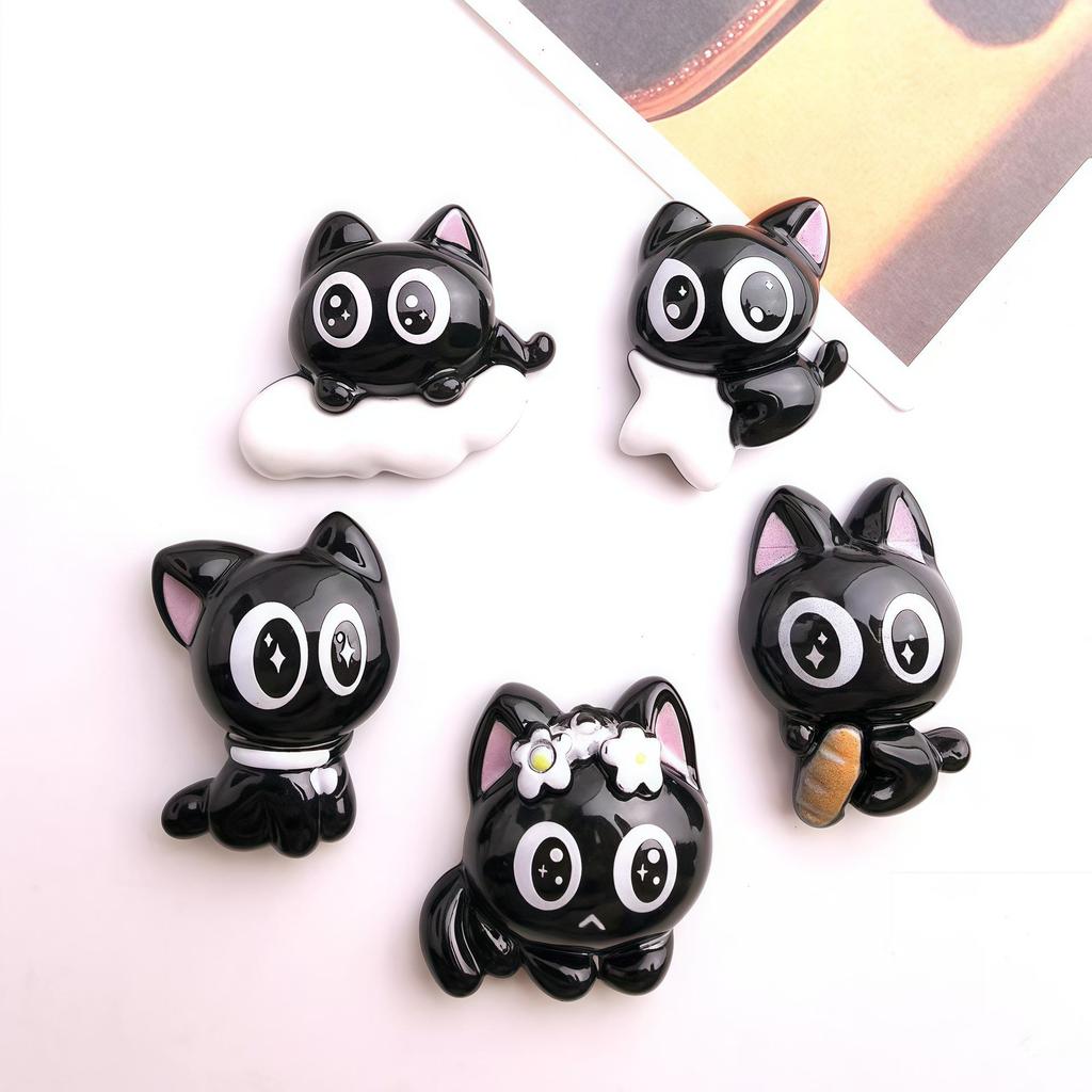 Cartoon Luo Xiaohei Harz Haaraccessoires & Anhänger: Clips, Krawatten, Magnete & Crocs Deko.