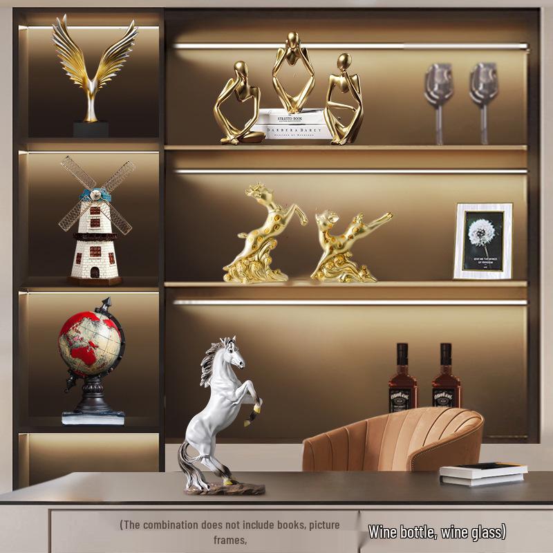 Retro Violin Ornament: Creative Minimalist Home Accessory for Living Room, TV Cabinet, or Bookcase.