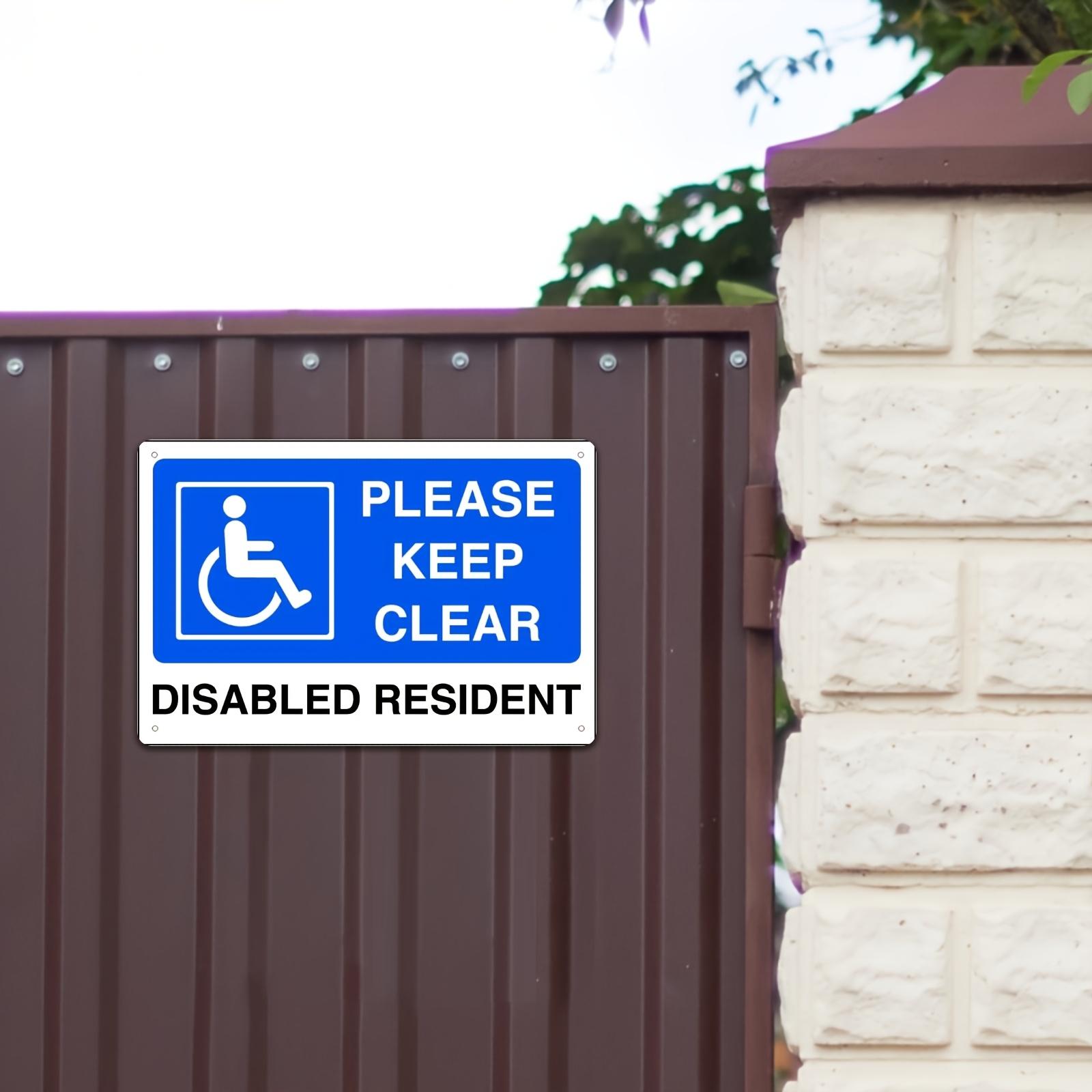 Disabled Parking Sign Metal Tin Sign xcm Outdoor Wall Decor 20x30cm(7.8x11.8inch)