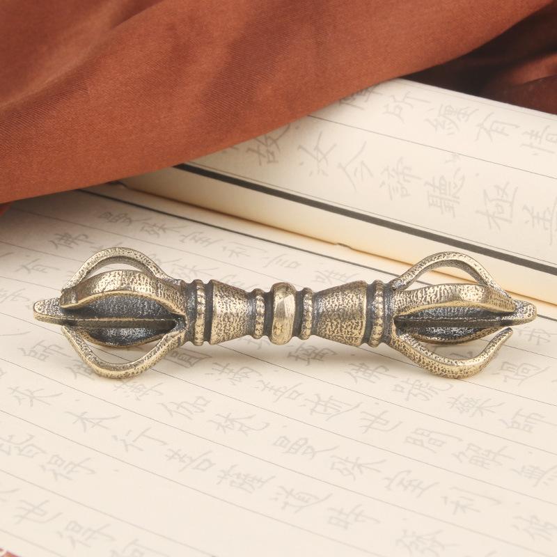 

Вінтажна Латунна Тибетська Ваджра Ручний Релігійний Ритуальний Інструмент П ятизубчастий Товкачик Ремесло Старий Мідний Посуд Оптом