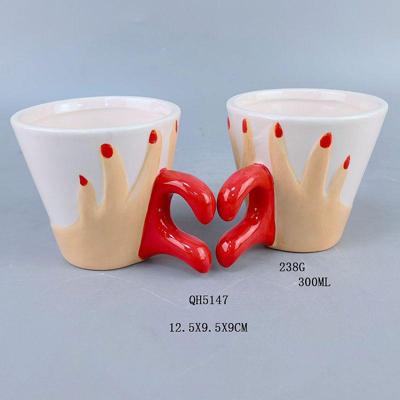 

Chinese Valentine s Day Cute Heart-shaped Coffee Pair Red Love Handle Ceramic Couple Novelty Water Cup Mug 300ml