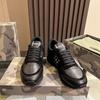 Herrenschuhe V's neue lässige Sportschuhe sind bequeme, leichte und atmungsaktive Board-Schuhe, High-End-Leichtluxus-Trend