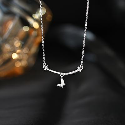 Smiling Butterfly Necklace with Small Design Sense, Exquisite Lines and Diamond Embedding, Fashion, Light Luxury Clavicle Chain