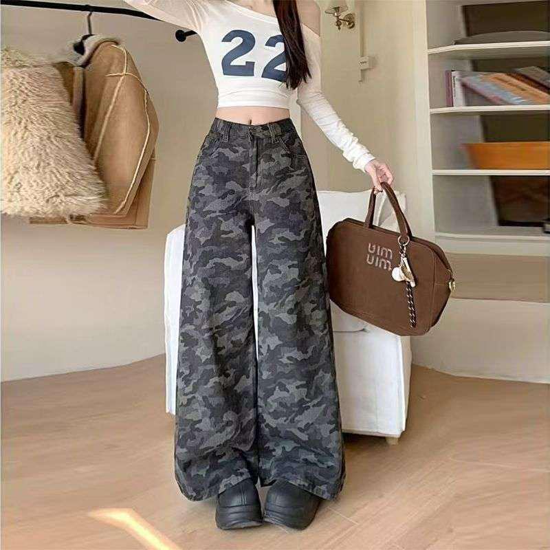

High-Waist Camouflage Wide-Leg Jeans for Women - Plus Size, Floor-Length, Slimming, Autumn 2026 Collection Small камуфляжный