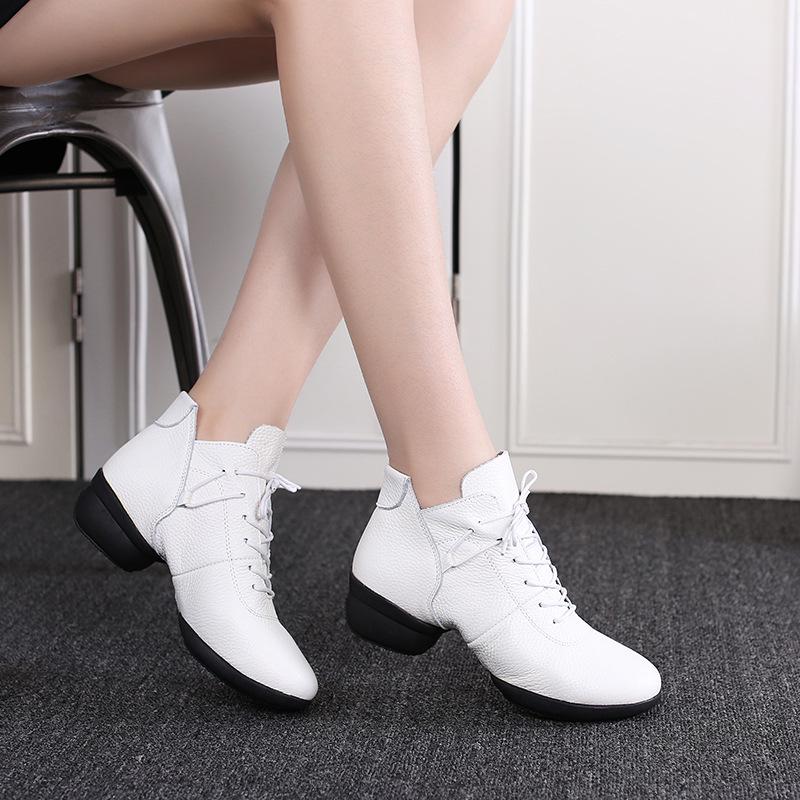 

Танцювальне взуття з коров ячої шкіри Жіноче взуття для сучасних танців для дівчат Джаз Танцювальна м яка підошва Four Seasons Жіноче латиноамериканське танцювальне взуття найвищої якості 36