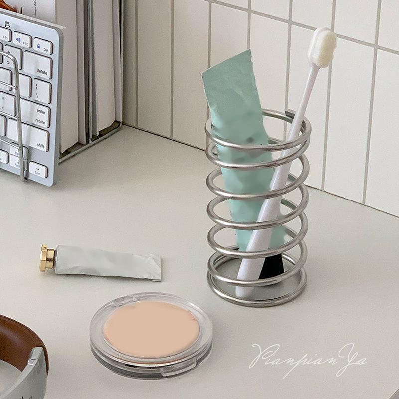Metal Desktop Storage Rack Toothbrush/Makeup Brush/Stationery/Tableware Decoration Holder Hollow Out Ornament Bathroom Accessor