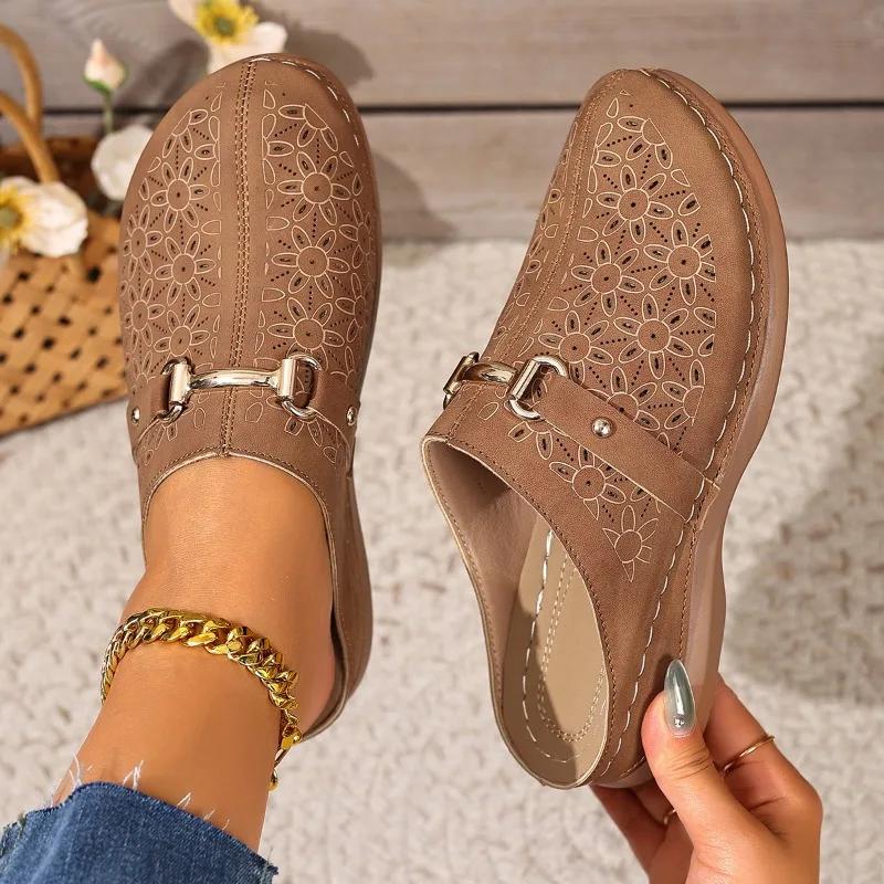 Fashion Women Slippers 2025 Summer Slip on Retro Slippers Anti-slip Casual Hollow Sandals Daily Designer Shoes Women Trend Slides Women