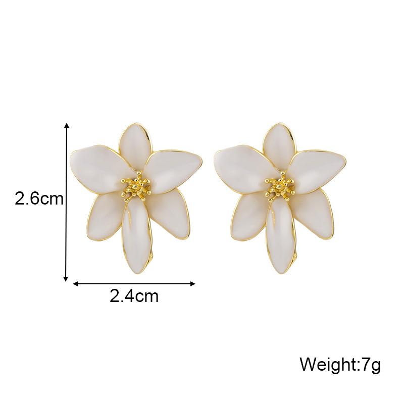 White Color Flower Big Petals Stud Earrings for Women Bohemian Alloy Statement Punk Simple Jewelry