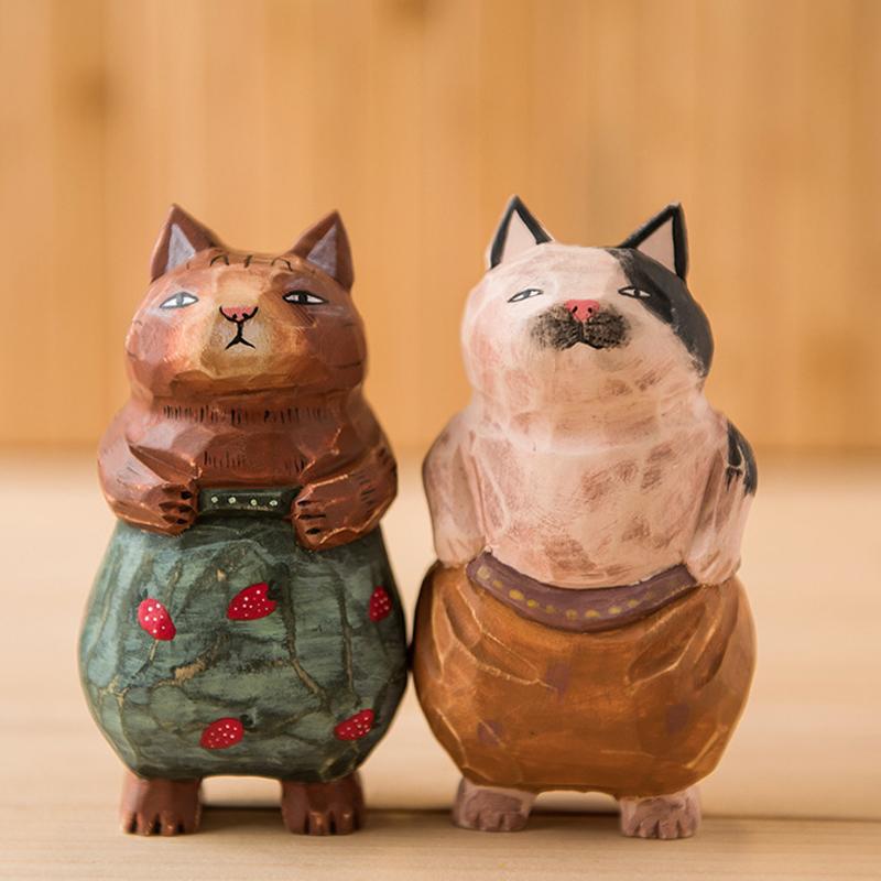 Handmade Cute Cat Wood Carving Ornaments,Painted Wooden Cat Figurines,Wood Cute Cat Desktop Decoration,Lucky Cat Sculpture