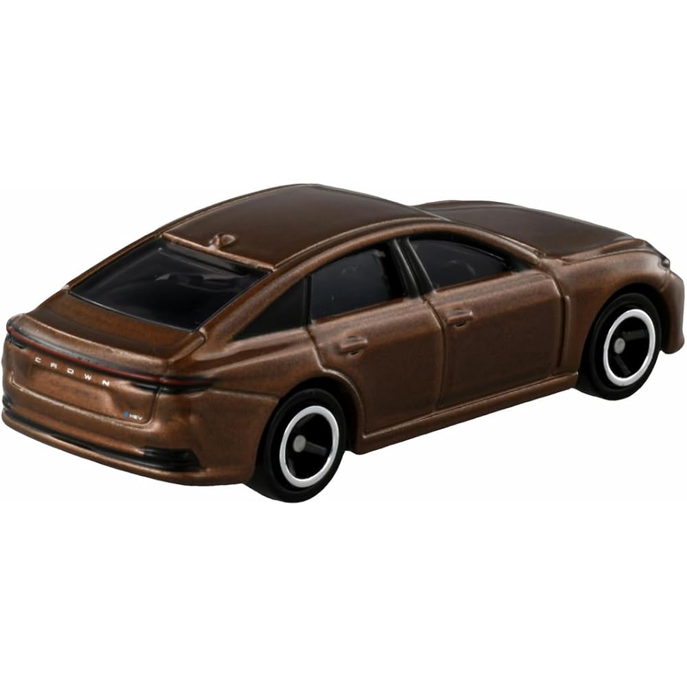 Takara Tomy Tomica No.62 Toyota Crown Sedan Miniature Car Toy for Ages 3 and Up