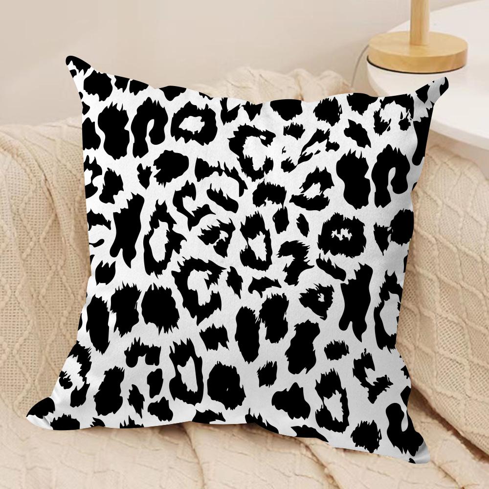 Leopard Print Texture Cushion Cover Soft Plush Fabric Double-Sided Printed Sofa Cushion Cover for All Seasons Home Decor Gift