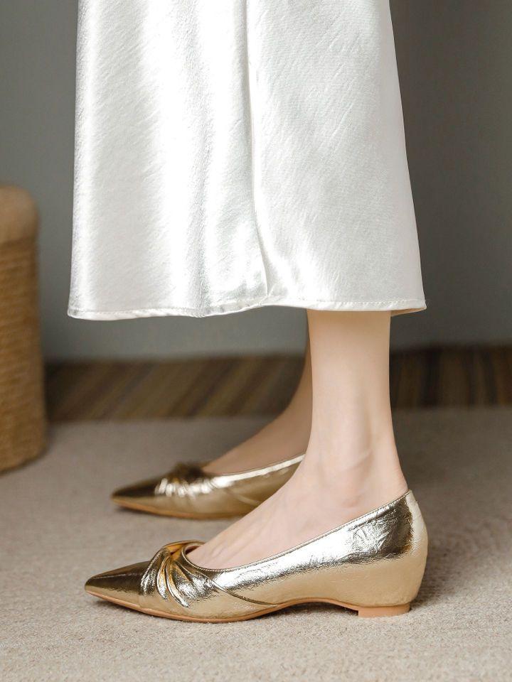 Gold heightening pointed flat-bottomed high-heeled single shoes, women's shallow mouth is versatile, and the foreign style is versatile. The skirt