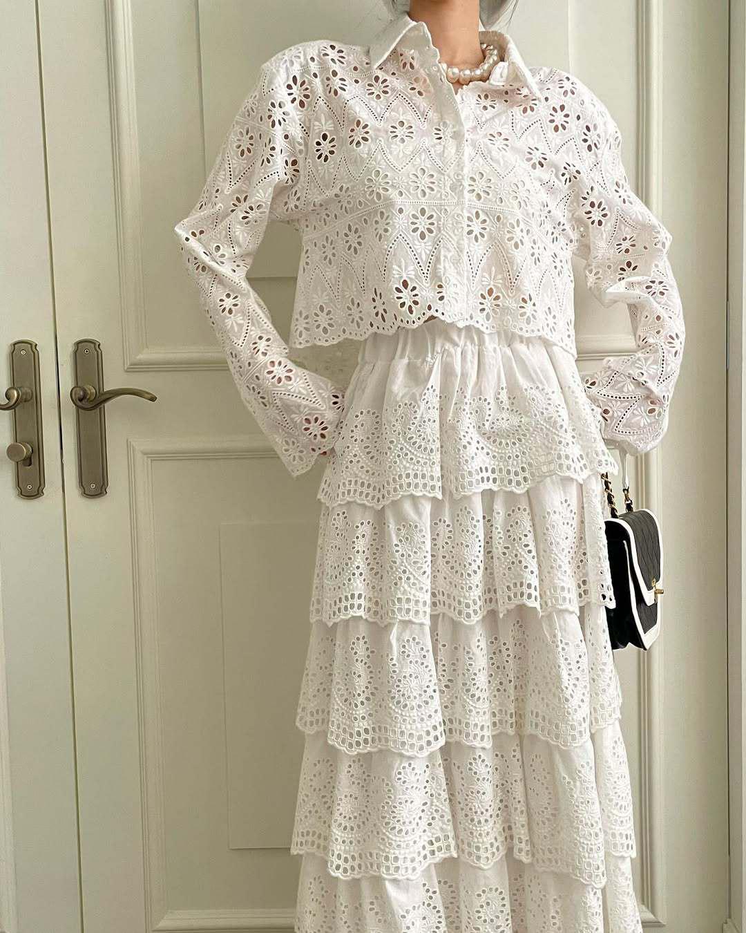 

Dongdaemun Retro Embroidered Lace Shirt & High Waist Layered Skirt Set One Size
