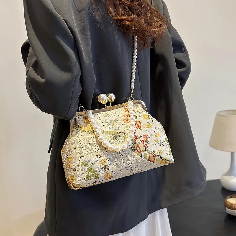 Kleine Umhängetaschen mit Stickerei im chinesischen Stil für Frauen 2024 Winter Luxushandtaschen Hochwertige Umhängetasche mit Perlen für den Abend
