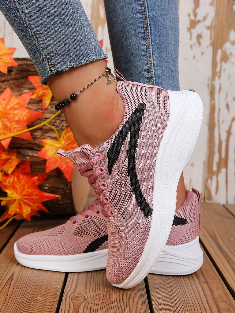 Spring Flying Woven Mesh Breathable Soft Sole Lightweight Non-slip Mother Shoes