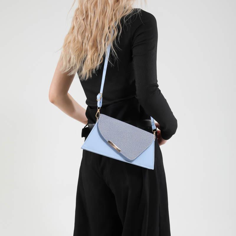 Internet Celebrity Fashion Simple Personality Small Bag Women 2025 Autumn and Winter New Versatile Ins Shoulder Messenger Bag Small Square Bag