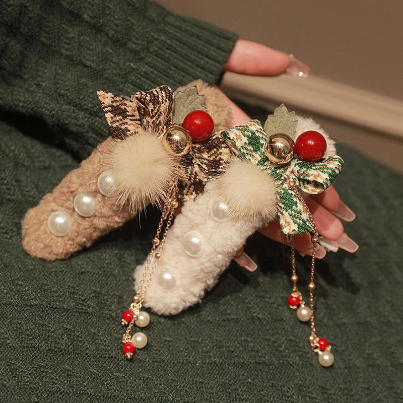 Faux Fur Hair Claw Clip for Women, Christmas Tassel Hair Accessories 2025, Winter Duckbill Clip