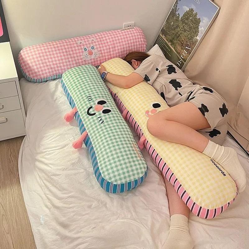 Fashionable And Comfortable Creative Plaid Long Pillows for Side Sleeping in The Bedroom, Perfect for in Dorms