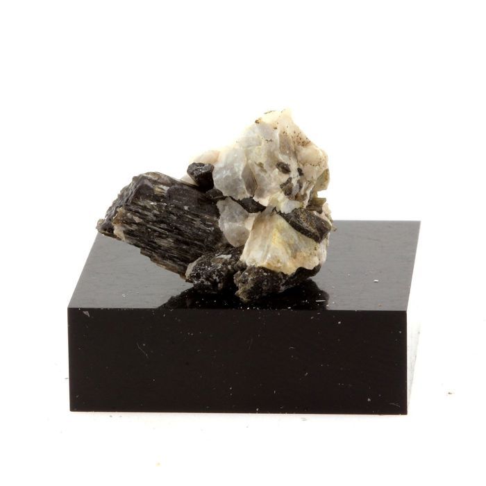 Fluoro-richterite 18.7 carats