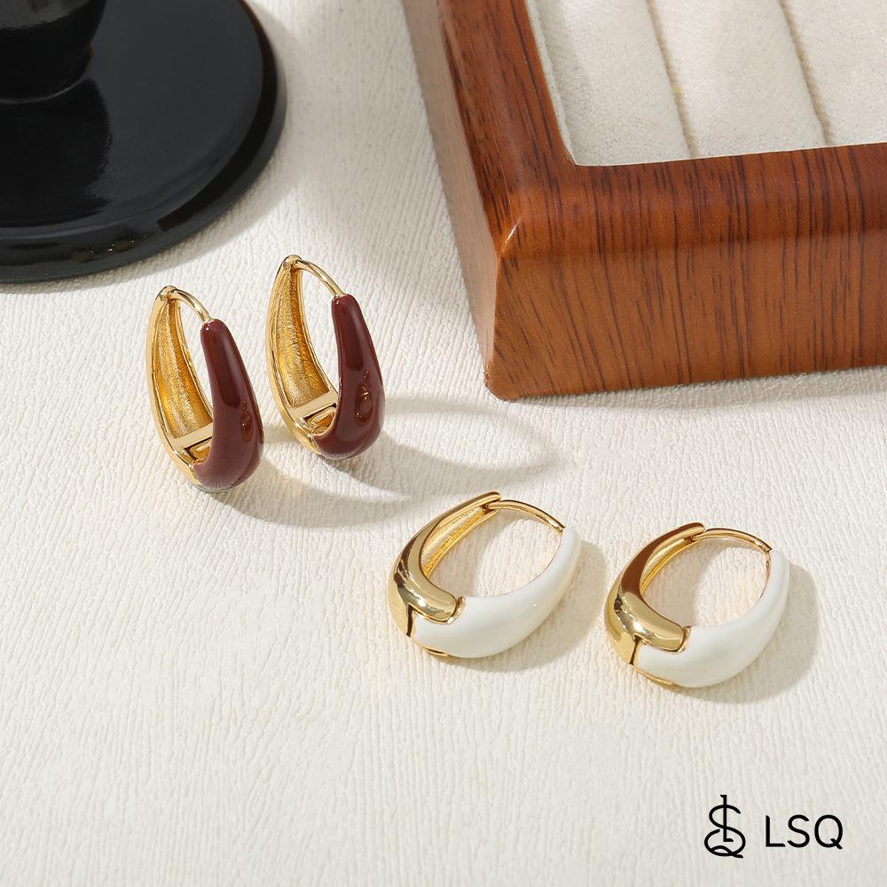 French high-end earrings, retro red earrings collection, new oil-dripping stud earrings design, ear buckle temperament, niche and versatile