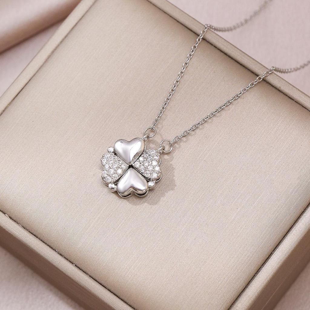 Heart-to-Heart Openable Four-Leaf Clover Necklace - High-End Light Luxury Clavicle Chain