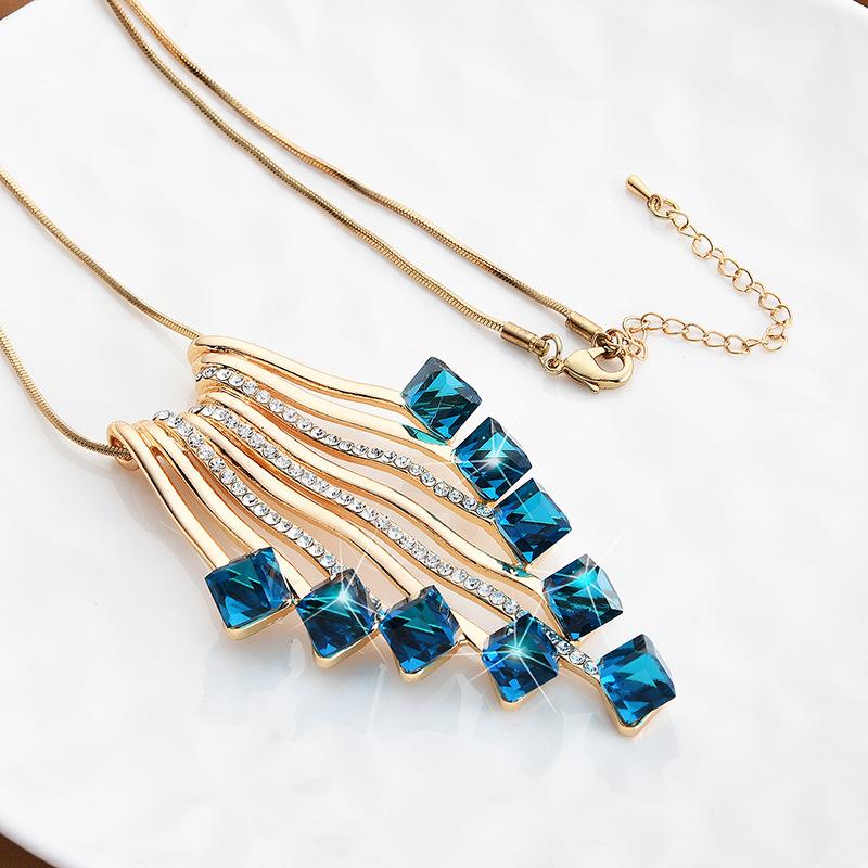 

Геометрическое Роскошное Ожерелье с Кристальной Подвеской, Идеальное для Подарков и Особых Случаев