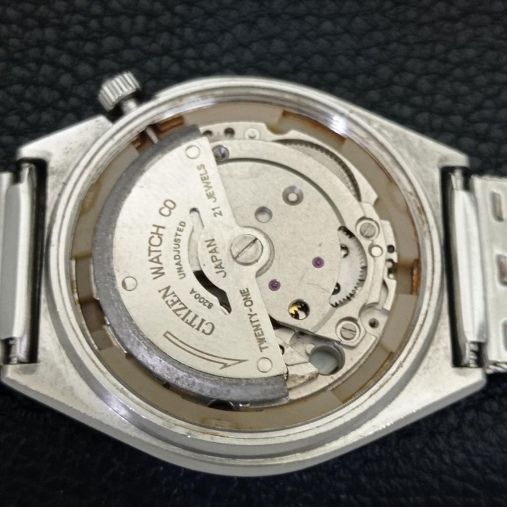 VINTAGE CITIZEN AUTOMATIC 8200 JAPAN MENS WHITE COLOR DIAL WATCH a702751-1 R210-a702751