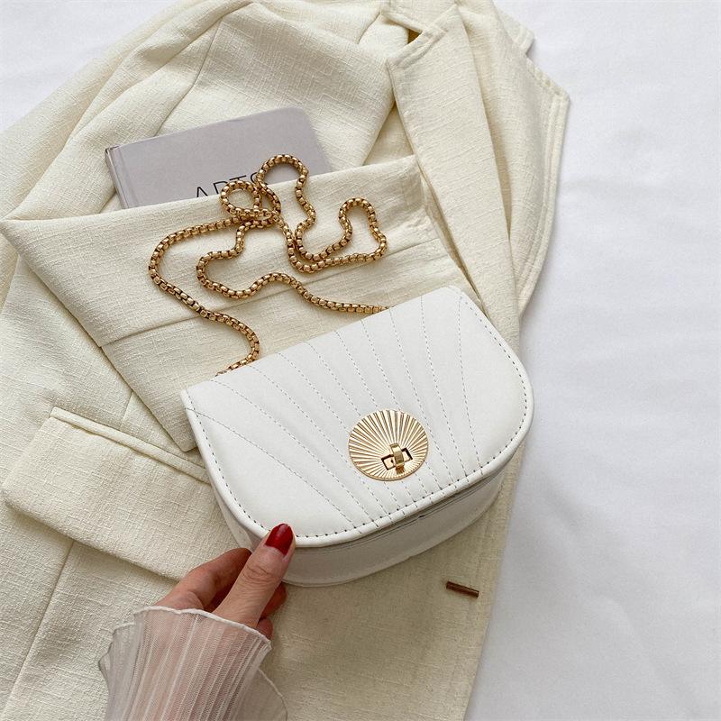 Niche Design Bag Autumn Bag Women's Fashion Simple Shoulder Bag Leisure Commuter Messenger Bag Women's Bag