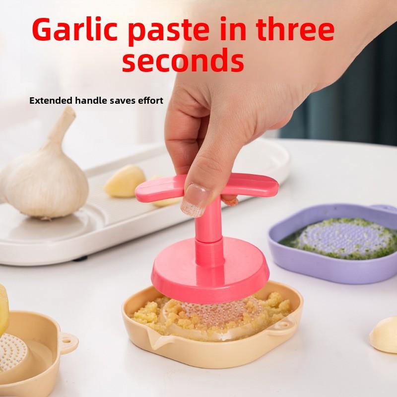 

Multi function Manual Kitchen Grinder for Garlic, Ginger and Vegetables рожевий