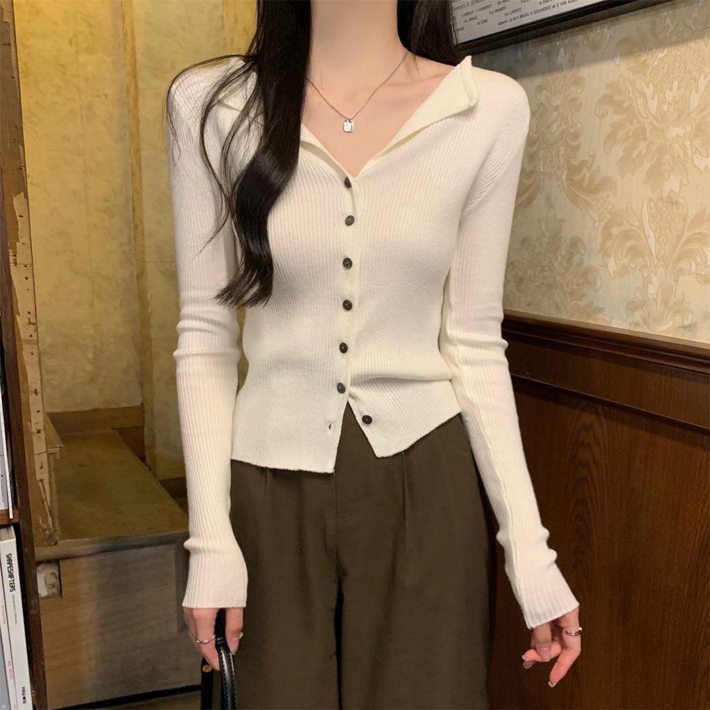 French Style Collar Long Sleeved Knitted Sweater for Women Spring Design Slim Fit Base Top