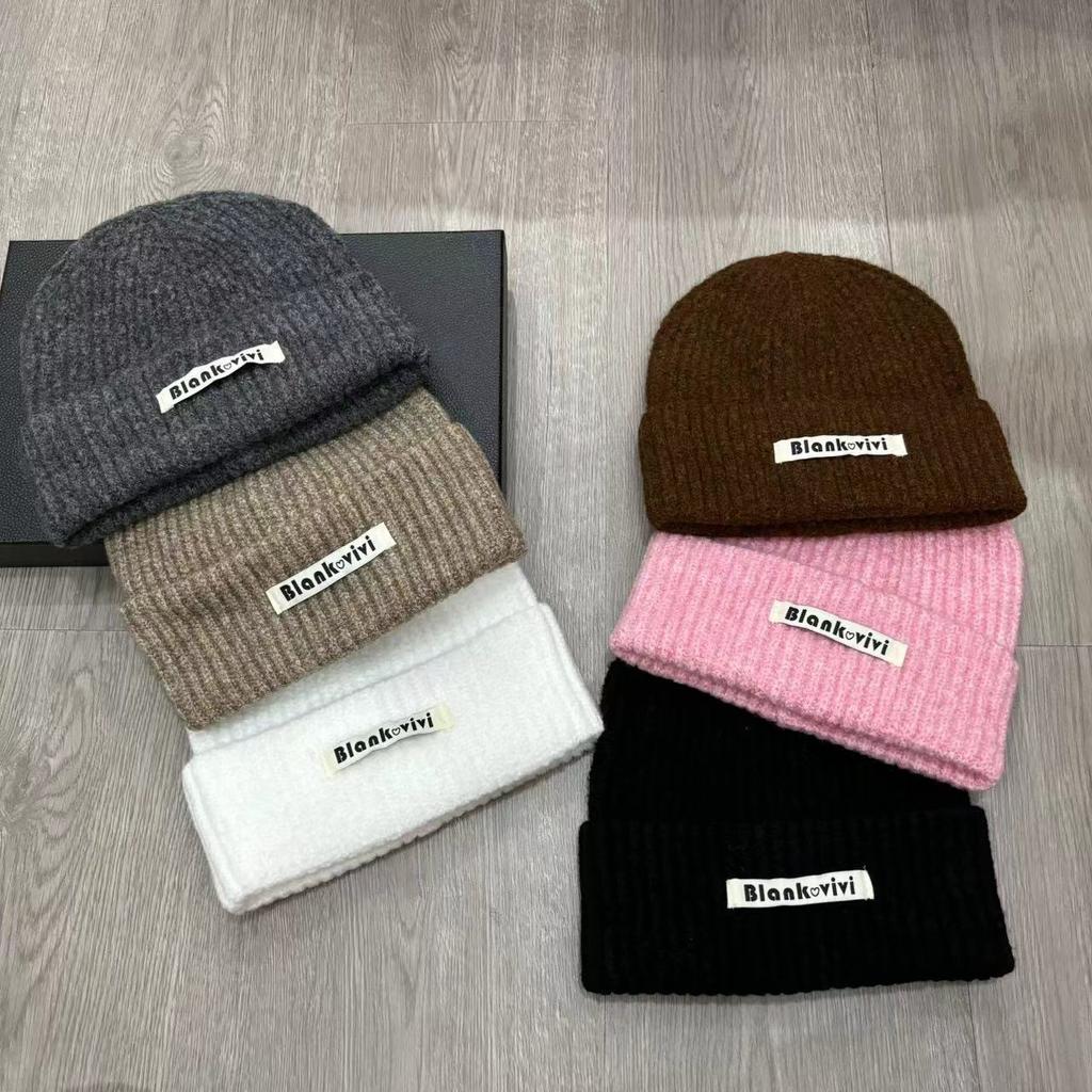 New Long Label Letters Fashionable and Versatile Pile Hats for Women In Autumn and Winter Face Showing Small Wool Hat Outdoor Warm Knitted Hat