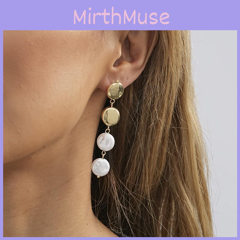 Sophisticated 2023 Gold Geometric Long Pearl Earrings Classy Winter Fashion