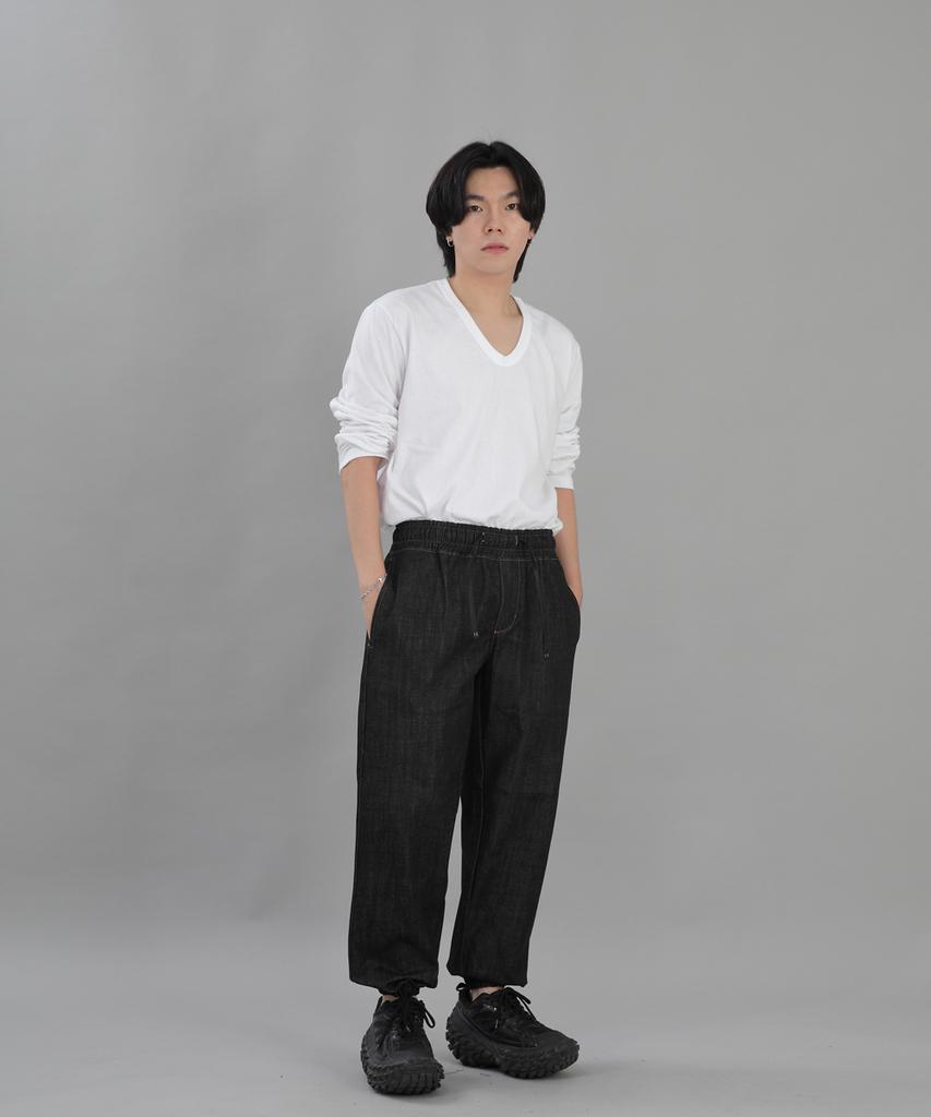 Seinteukeulu Wide Tapered Jogger Pants Wrg-358 Black Denim Brs
