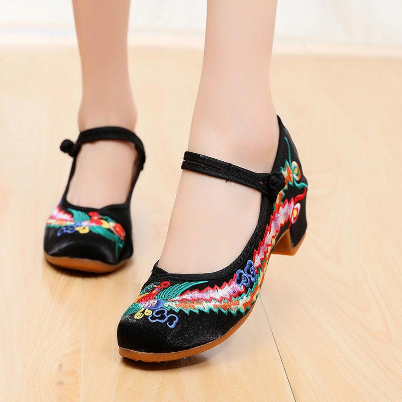 Xifeng Old Beijing Embroidered High Heel Shoes - Women's Folk Style, Cheongsam, and Casual Dance Wear.