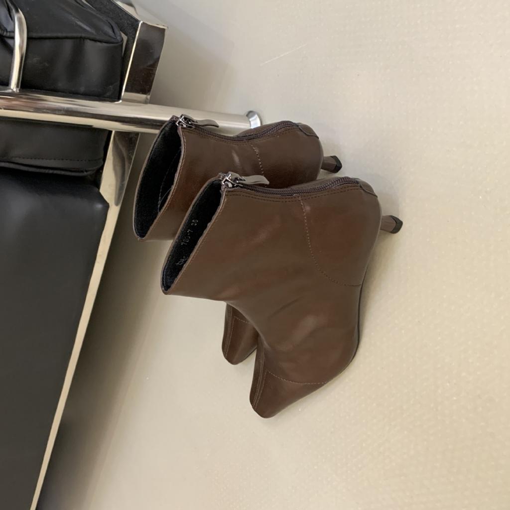 2025 Autumn New Round Head Stiletto Rear Zipper Soft Leather Chelsea Martin Women's Short Boots