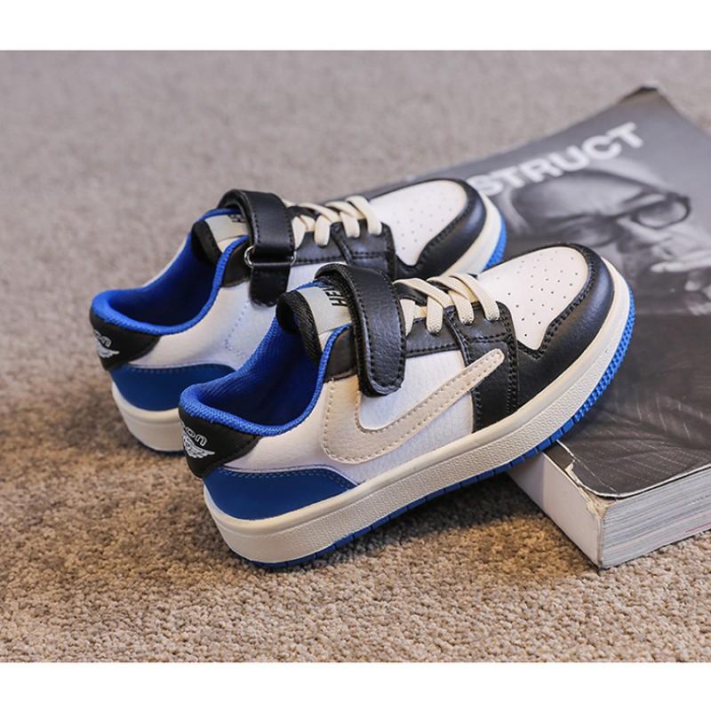 Kids Breathable Low-Top Casual Sneakers Boys Girls Mesh Lining Rubber Sole Slip-On Style