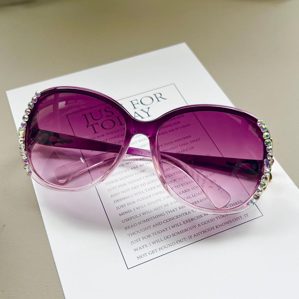 Fashion Sunglasses With Diamond Studded Sunglasses