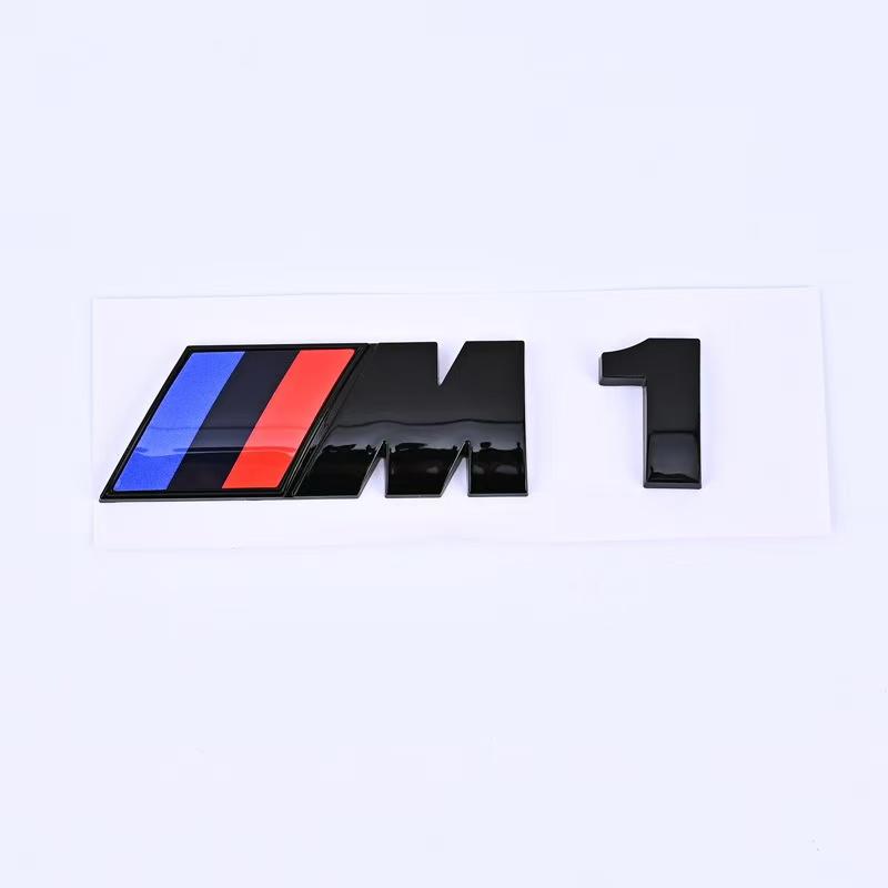 Geeignet für BMW Group M Standard M1 M2 M3 M4 M5 M6 M7 Kofferraum Heck Standard ABS Logo Aufkleber modifiziert Silber/Schwarz.