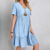 Vestito estivo casual mini da donna, scollo a V, manica corta, vita larga, tinta unita, con balze e pieghe, per signore