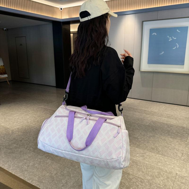 Fashion and fresh dry and wet separation sports fitness bag going out large capacity with shoe compartment portable travel bag can be set with tie rod