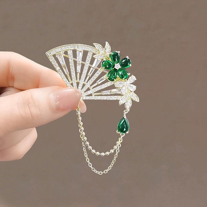 Luxury Korean Bow Brooch – Elegant and Versatile Pin for Suits and Attire