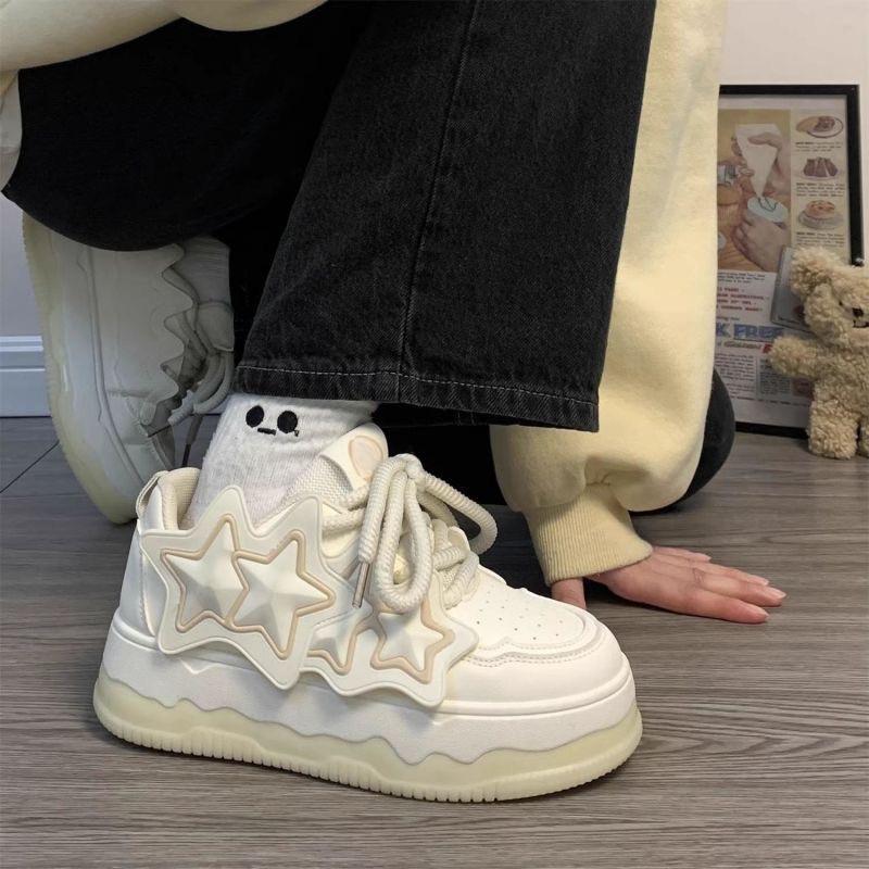 Dopamine Star Shoes Women's Platform Bread Shoes 2025 New Spring Student Board Shoes Versatile Niche Sports Shoes