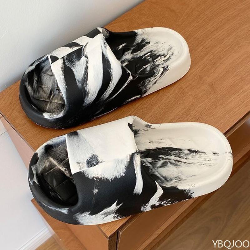 

Мода 2025 EVA горячая распродажа Тапочки Домашние нескользящие обувь от запаха Пара отель тапочки на мягкой подошве Трендовая удобная обувь Zapatos Mujer 36-37 чёрный