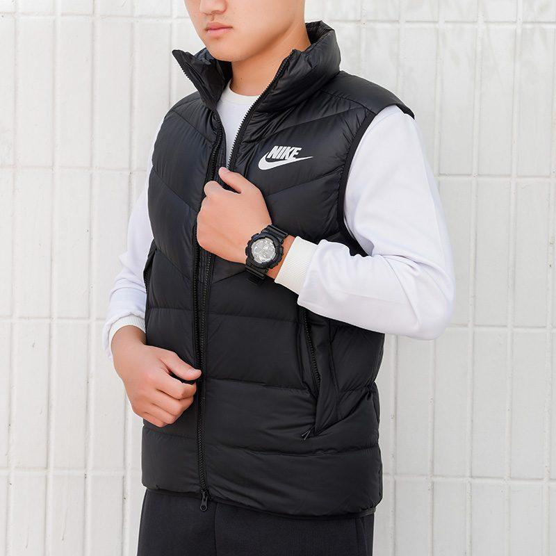 Nike Gilet Imbottito Senza Maniche da Uomo NSW con Imbottitura in Piuma Nero CV8975-010
