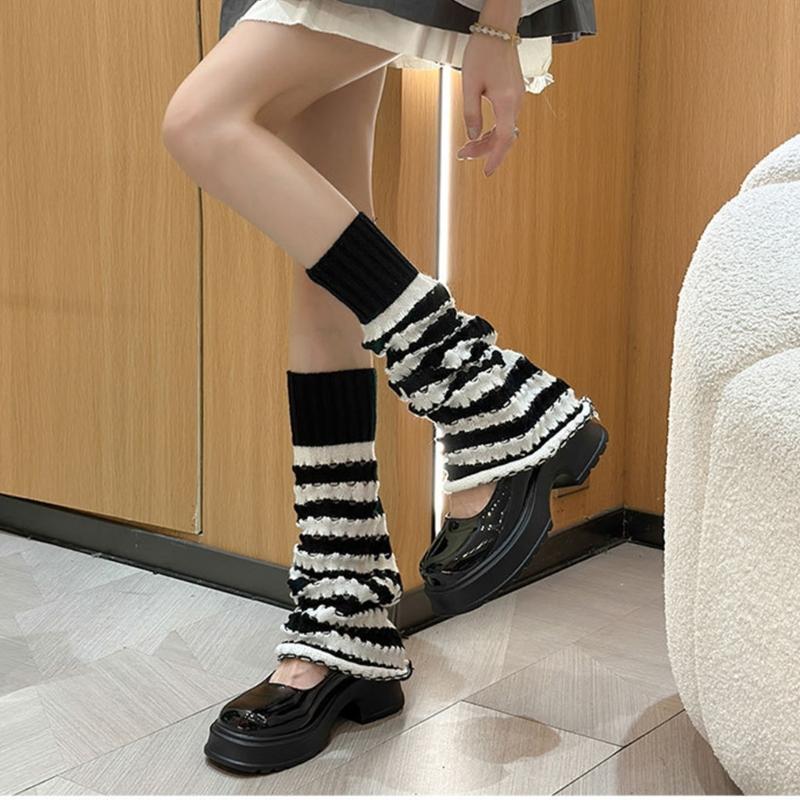 Damen Gestreifte Gestrickte Beinwärmer Schülerinnen Harajuku Beinabdeckung Mittellange Socken Winter Warme Knöchel-Stulpen