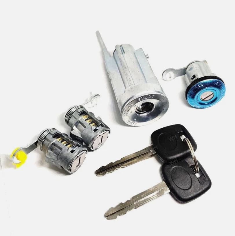 

Suitable Door Lock Cylinder Key for Toyota 4Runner/Pickup (69005-12740) 1