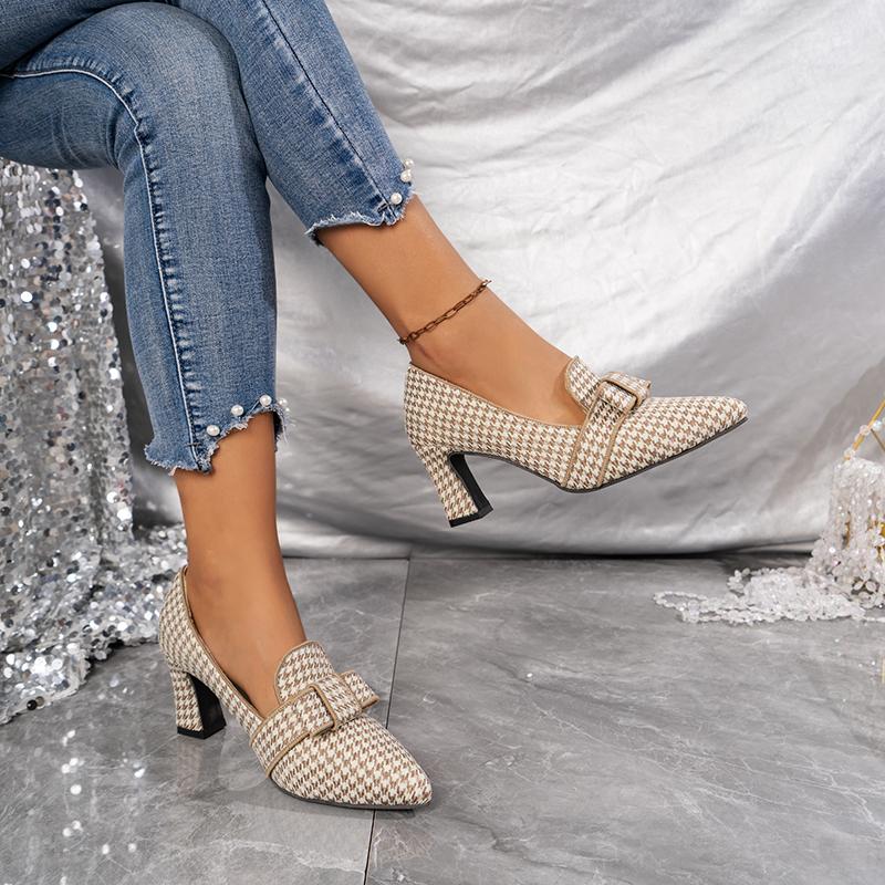 Fashion 2025 Summer New Large Pointed Shallow Mouth Coarse Follow up Shoes for Women, Fashionable and Elegant High Heels for Women