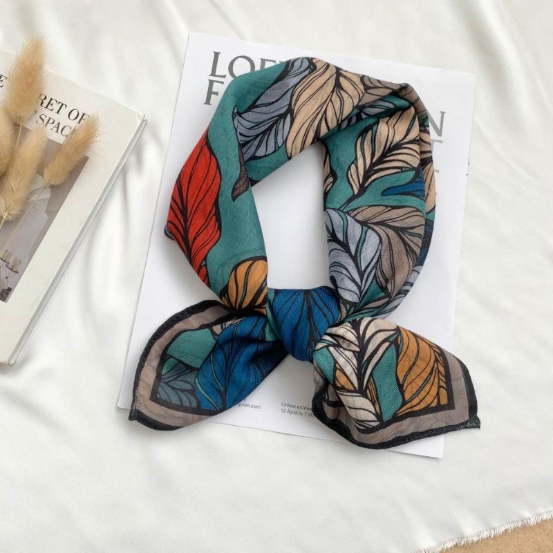 Square scarf new neck scarf scarf small shawl travel bag headscarf versatile cashew flower silk scarf