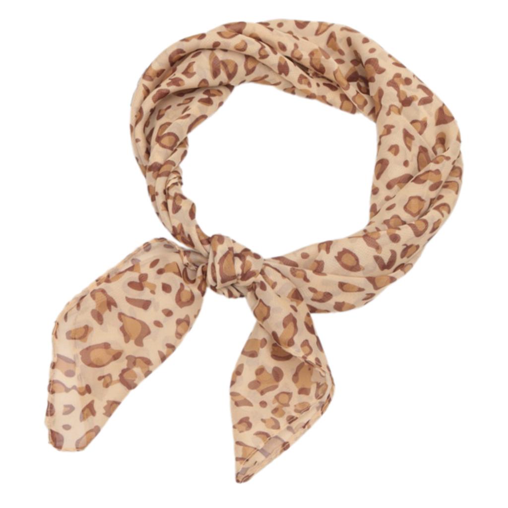 Leopard Print Scarf for Women Fashionable Soft Comfortable Fabric Neck Wrap Kerchief for Daily Commute or Daily Wear
