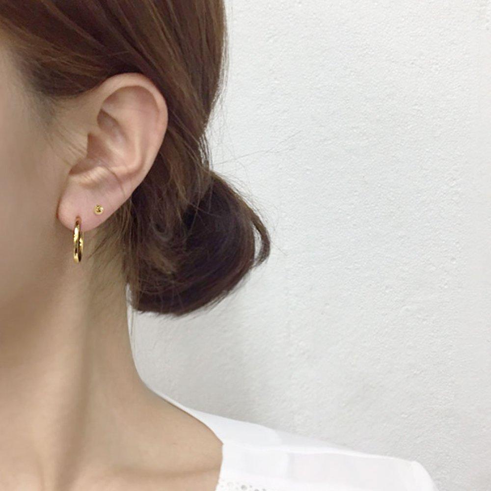 Ball piercing + ring piercing [sold as a pair]